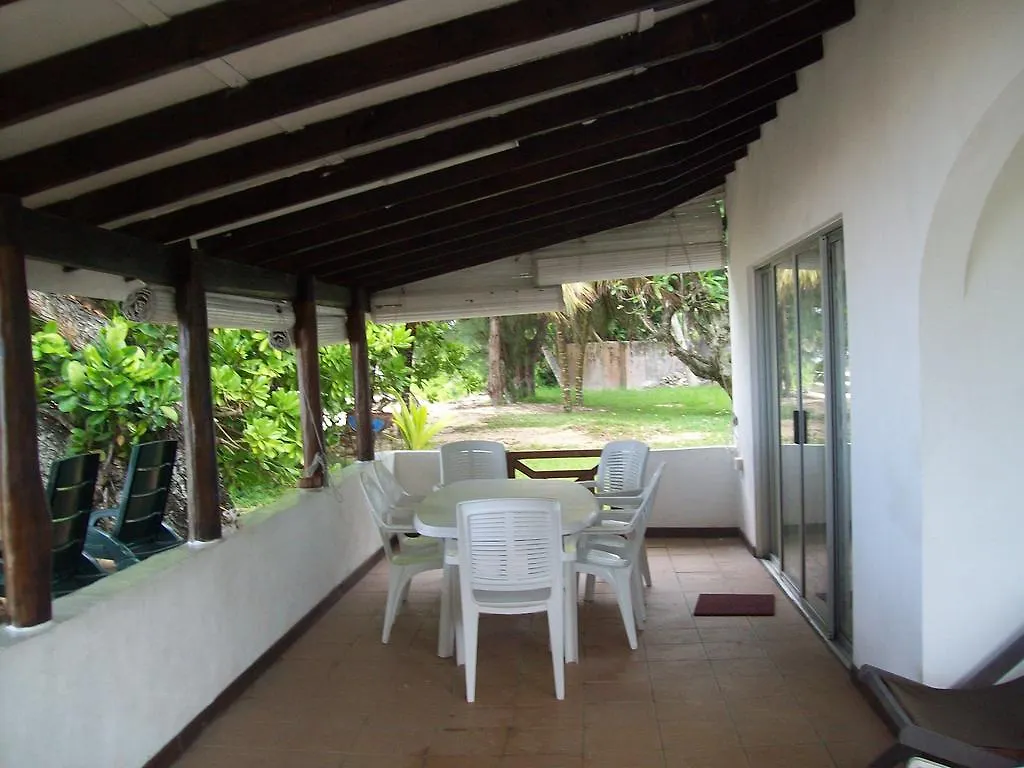 L'Escapade Beach Villa Au Cap Seychelles